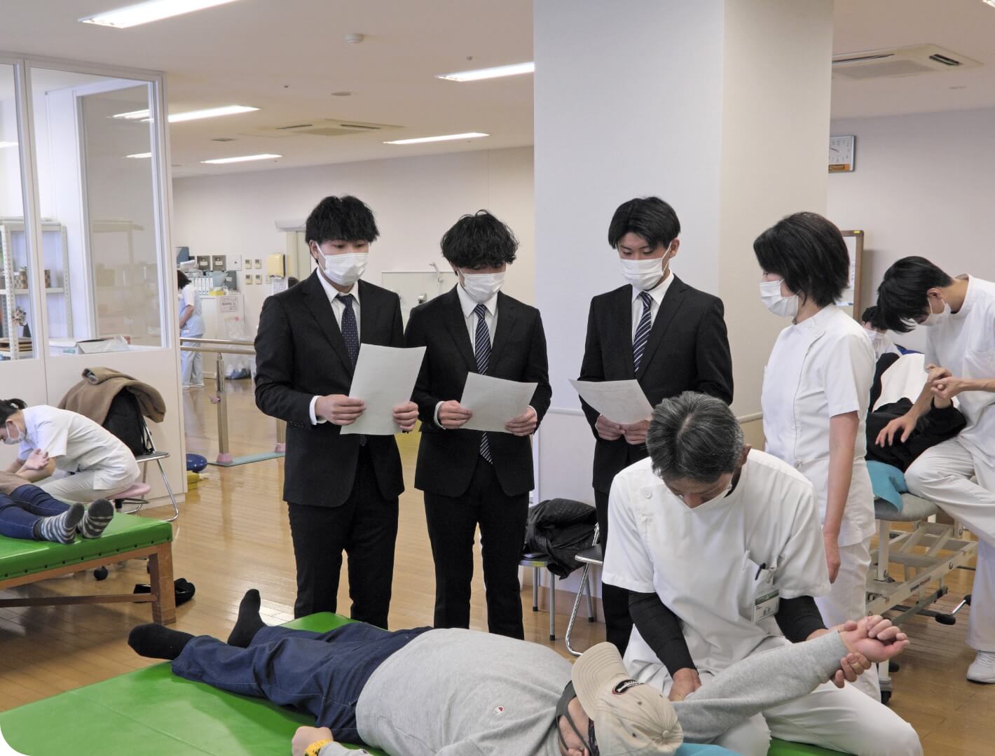 採用情報
